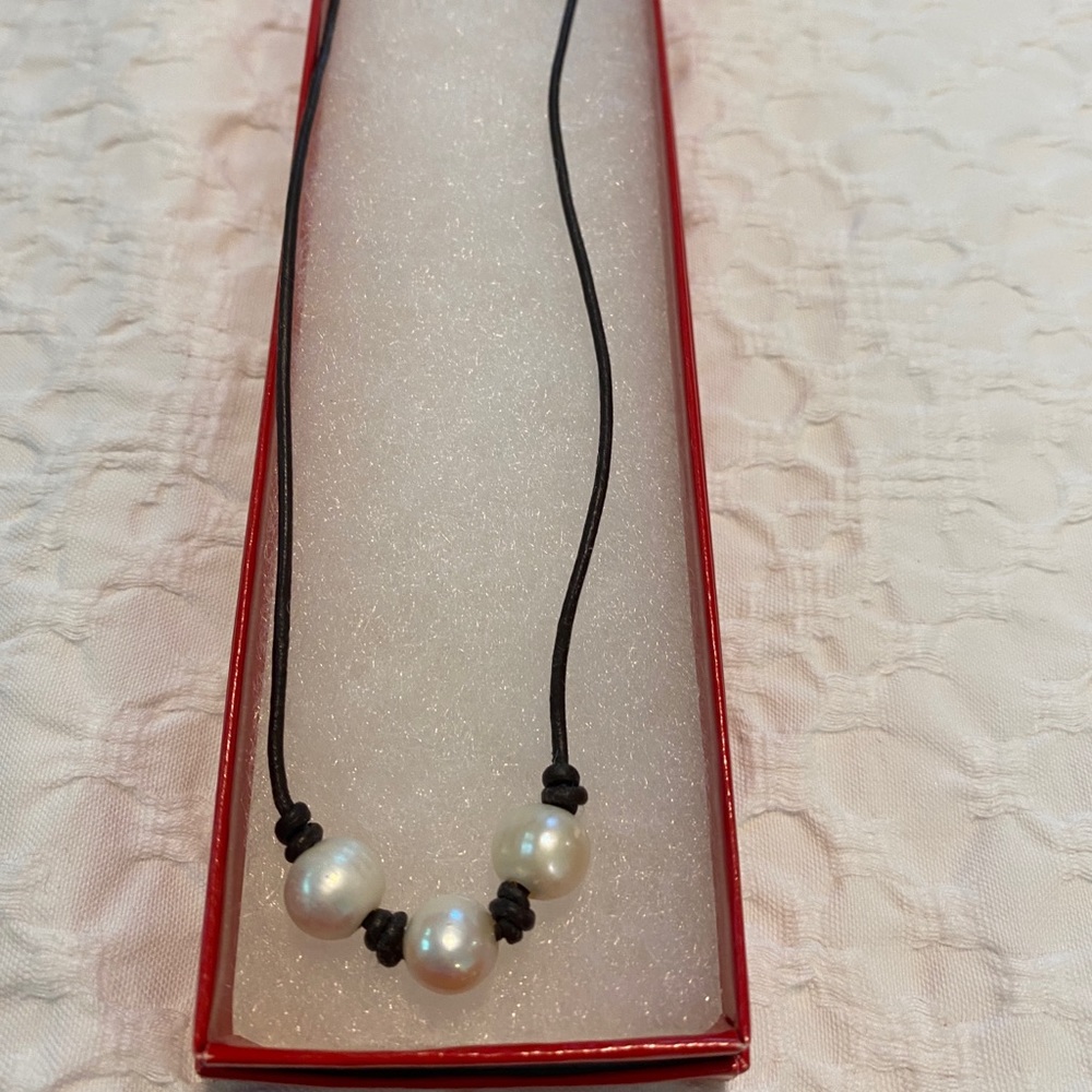 Faux pearl necklace with dark brown chain!